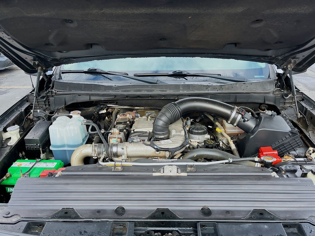 Used 2018 Magnetic Black Nissan PRO-4X image 31