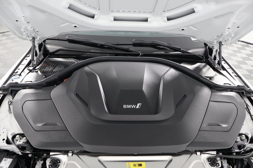 Thumbnail: 2026 BMW i4 - 9