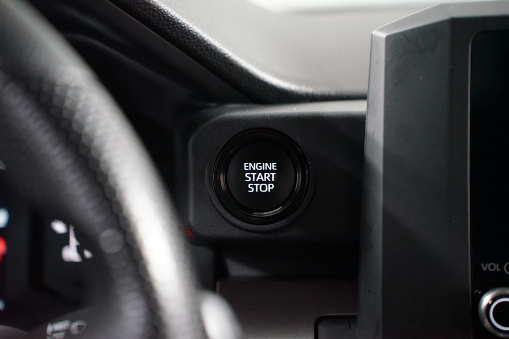 Thumbnail: 2024 Toyota Tacoma - 18