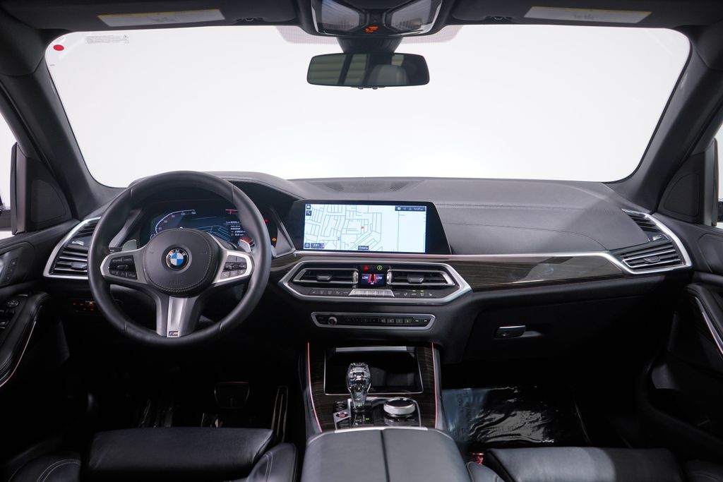 Thumbnail: 2020 BMW X5 - 10