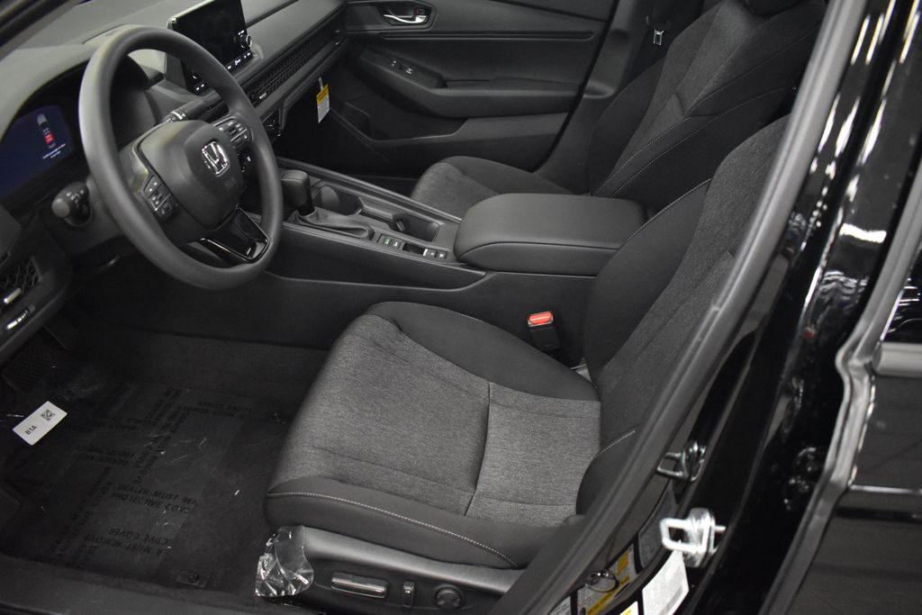 Thumbnail: 2025 Honda Accord - 19