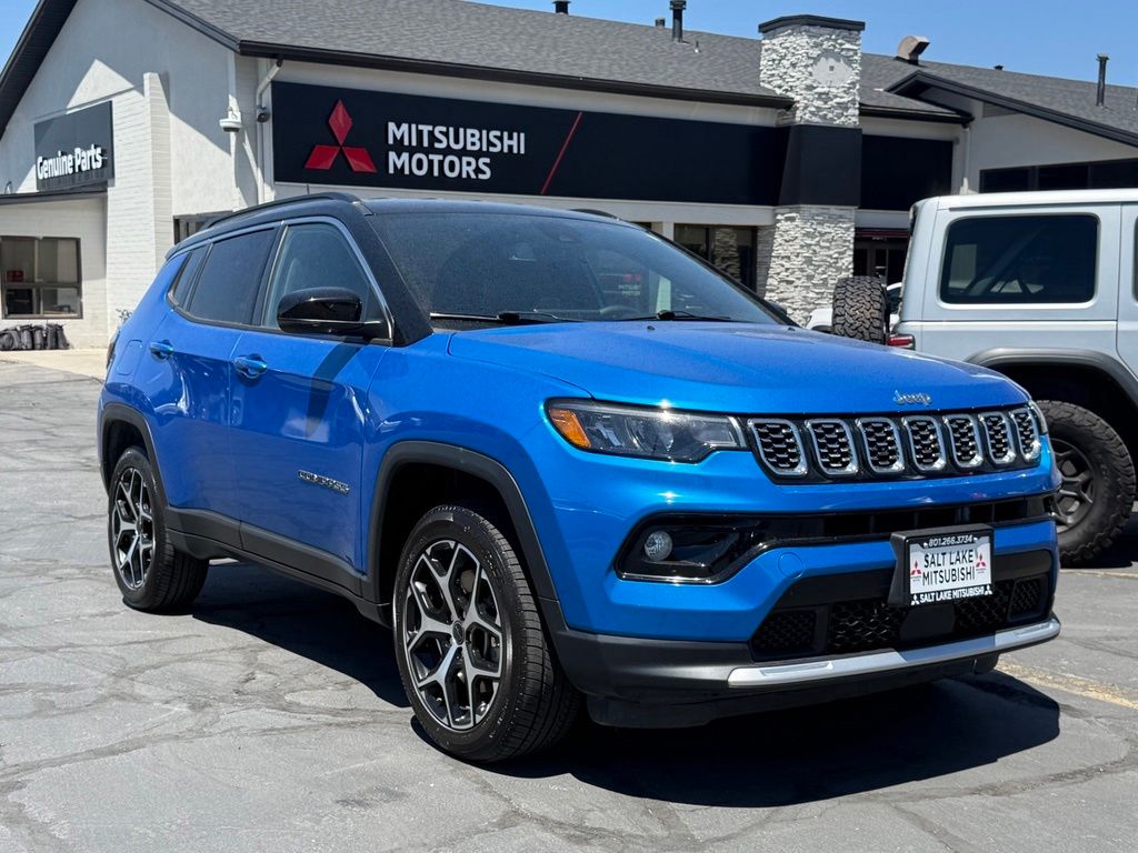 Hydro Blue Pearlcoat 2025 Jeep Compass SUV / Crossover Four-Wheel Drive 8-Speed Automatic
