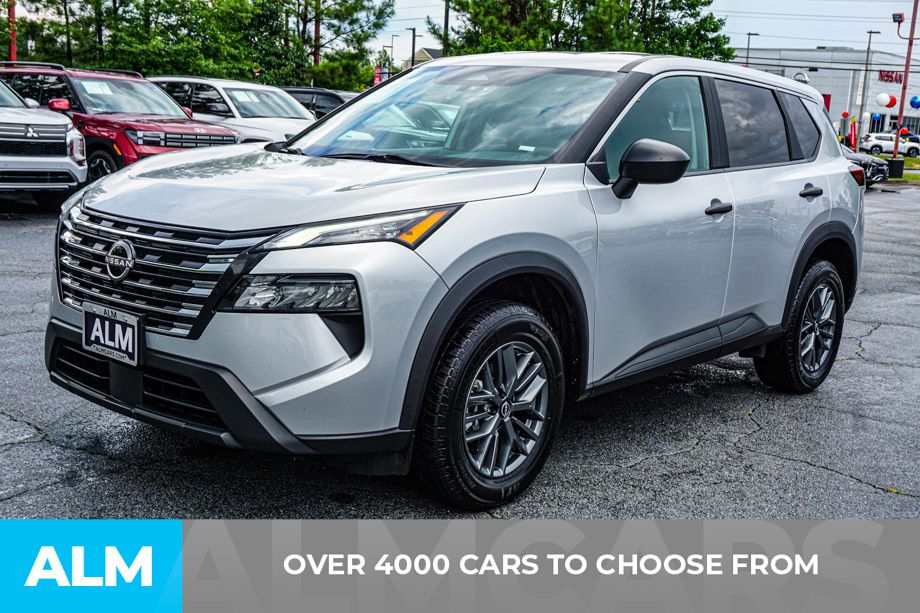 Used 2024 Silver Nissan S image 2
