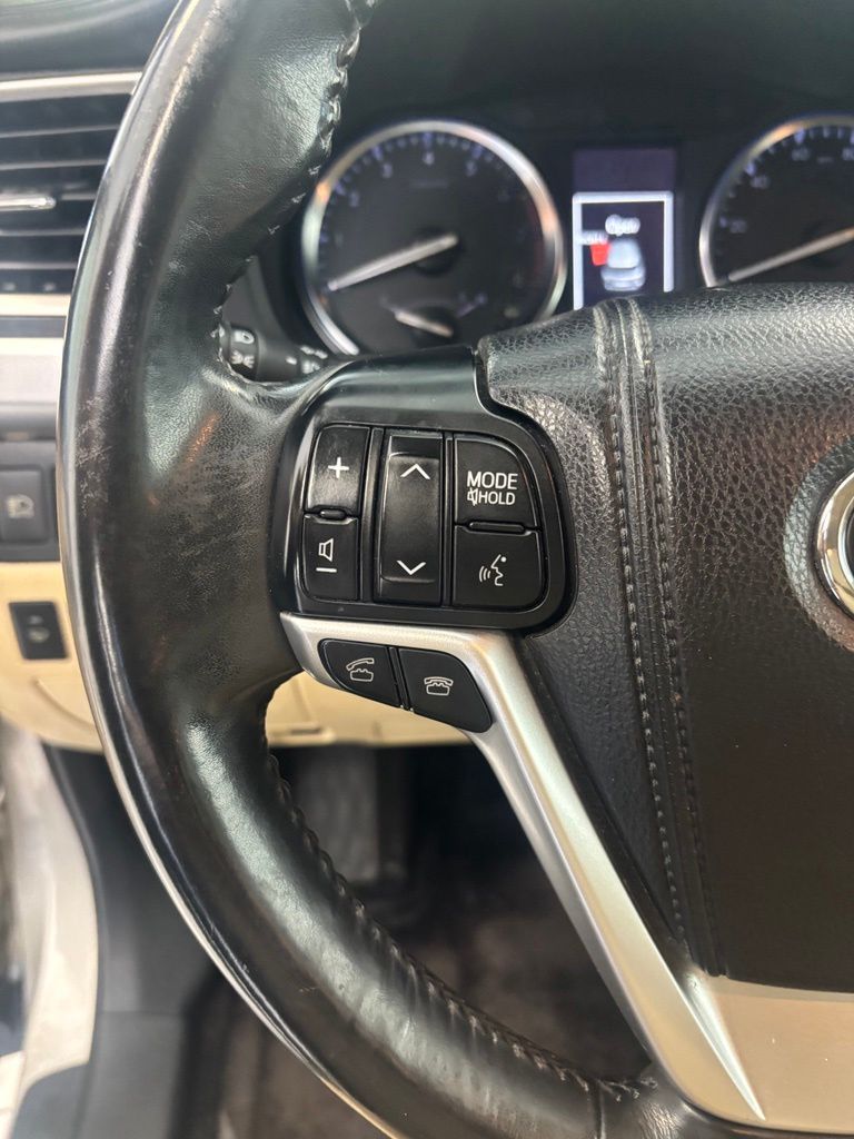 Used 2015 Toyota Highlander SUV
