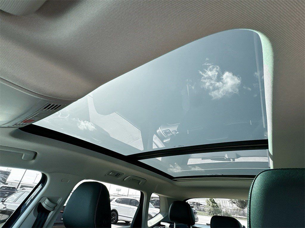 New 2024 Black Pearl Volkswagen 1.5T SE image 23