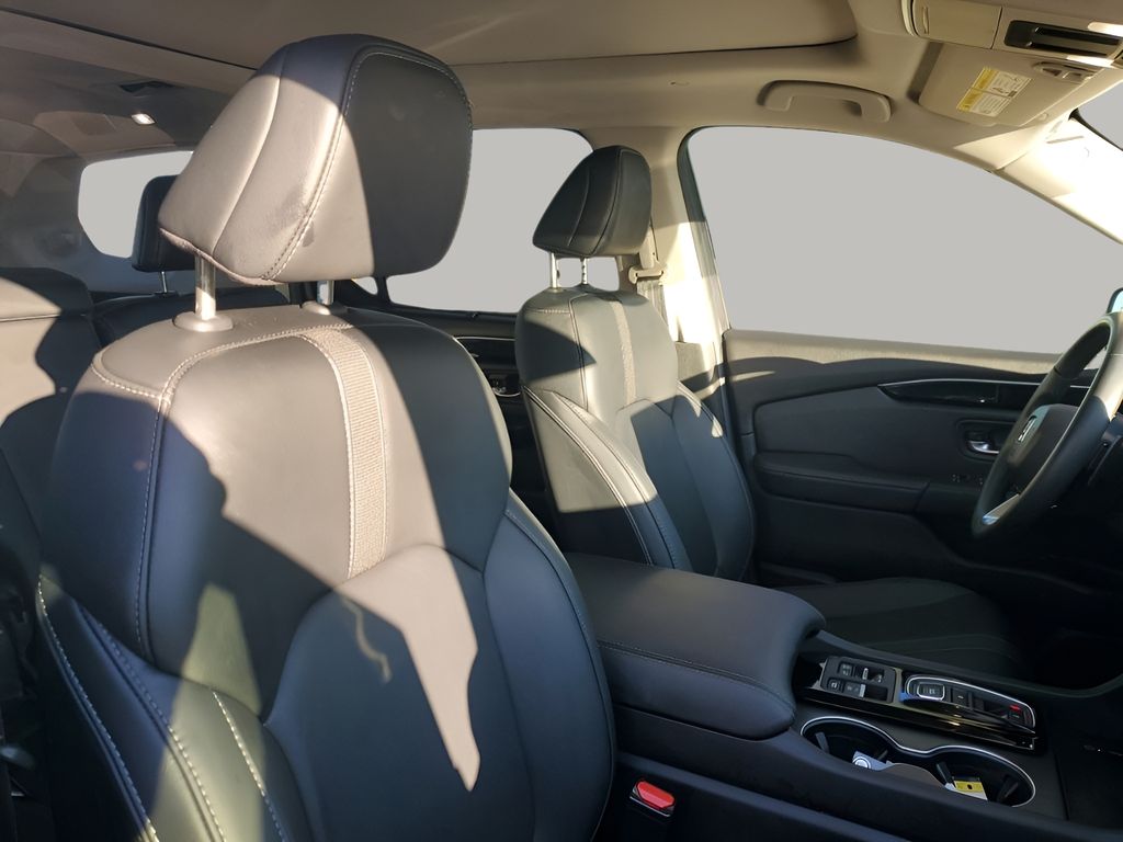 Used Car 2025 Honda Pilot  Touring For Sale Under $50,000 In Austin, Texas