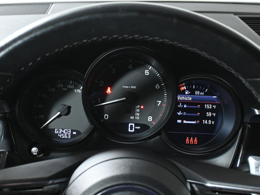 Thumbnail: 2022 Porsche Macan - 20