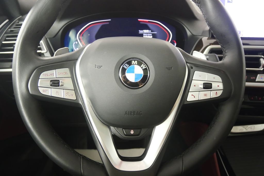 Thumbnail: 2025 BMW X4 - 21