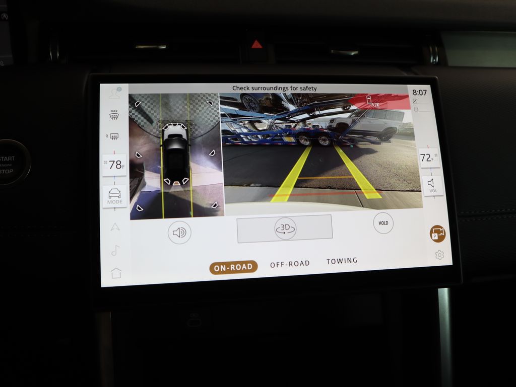 Thumbnail: 2025 Land Rover Discovery Sport - 15