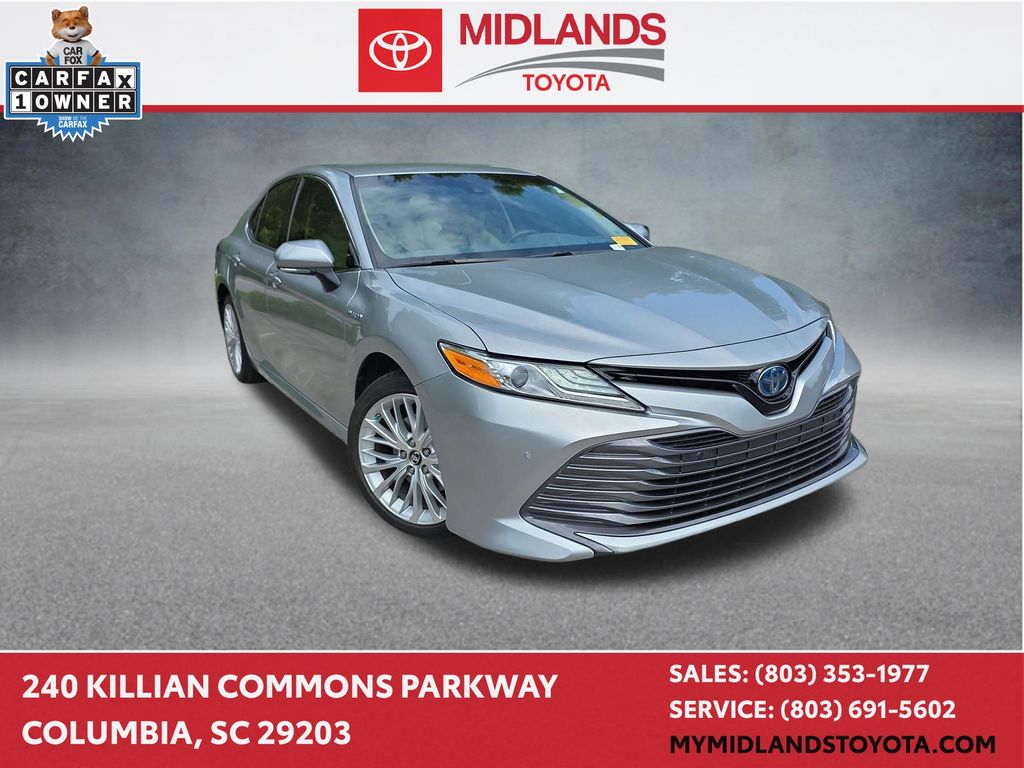 Celestial Silver Metallic 2018 Toyota Camry Hybrid XLE FWD Sedan Front-Wheel Drive Continuously Variable Transmission