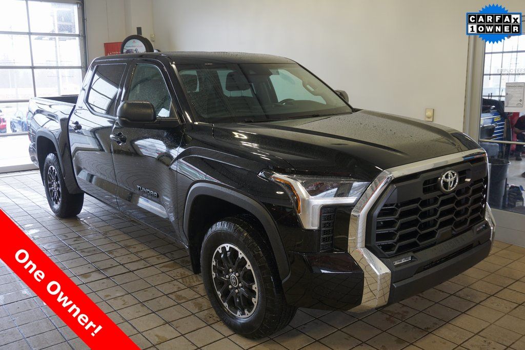 2024 Toyota Tundra SR5 CrewMax Cab 4WD