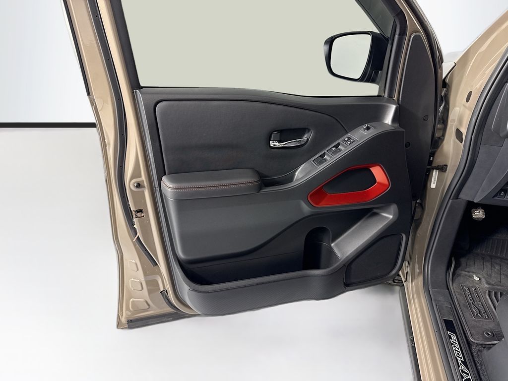 Thumbnail: 2023 Nissan Frontier - 24