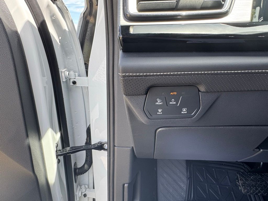 Used 2025 Volkswagen Atlas Cross Sport SUV
