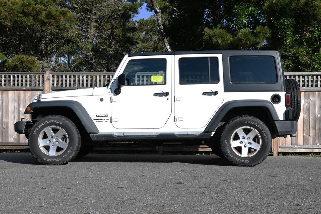 Thumbnail: 2015 Jeep Wrangler - 2
