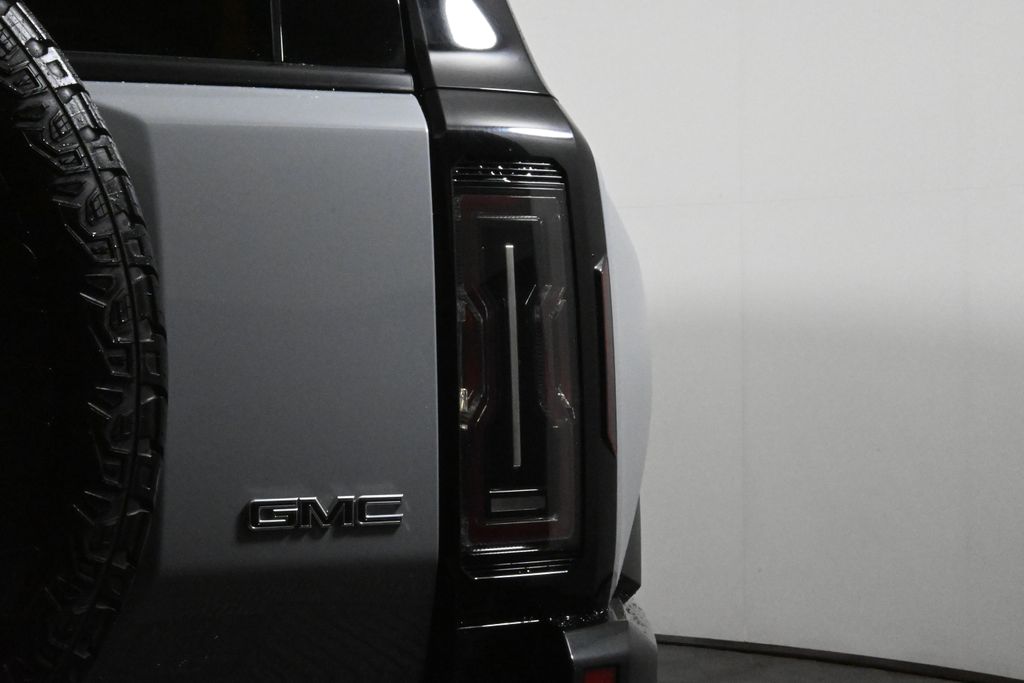 Thumbnail: 2025 GMC Hummer EV - 13
