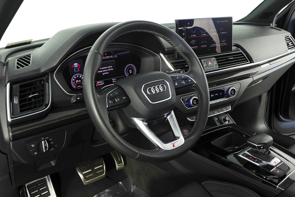 Thumbnail: 2023 Audi SQ5 - 31