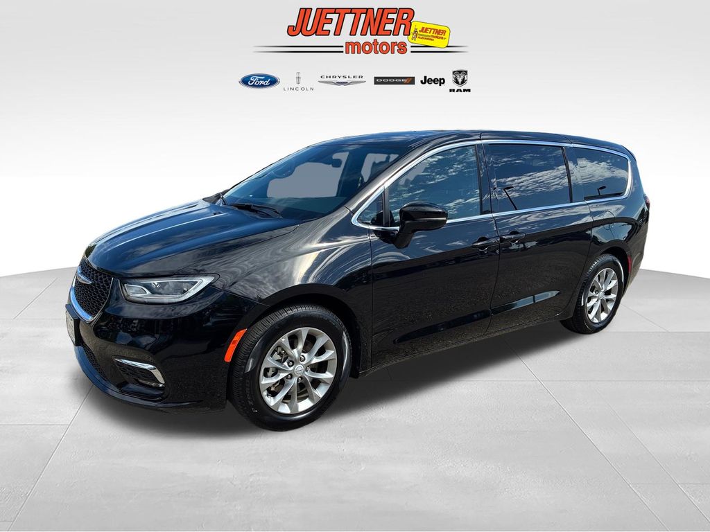 2026 Chrysler Pacifica Limited FWD