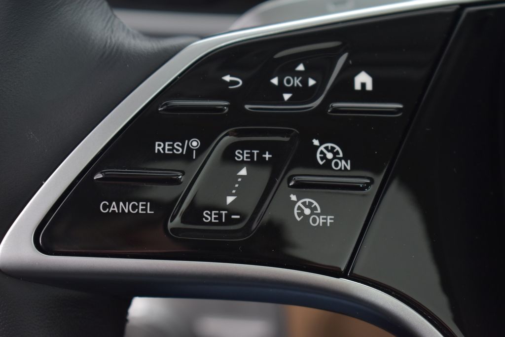 Thumbnail: 2026 Mercedes-Benz GLE - 18