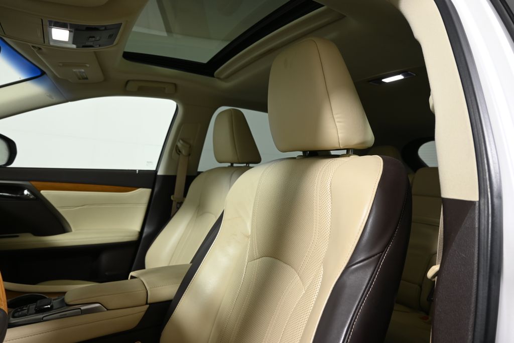 Thumbnail: 2016 Lexus RX - 4