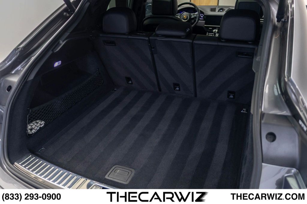 2023 Porsche Cayenne Coup Turbo - Photo 114