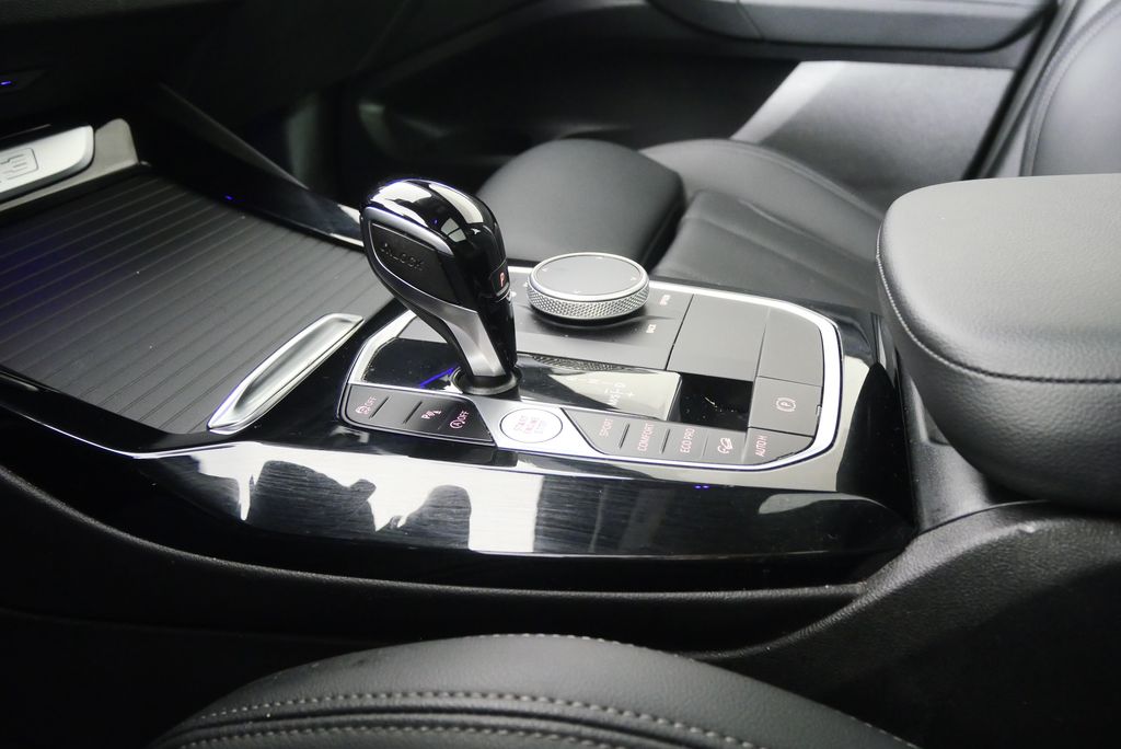 Thumbnail: 2023 BMW X3 - 24