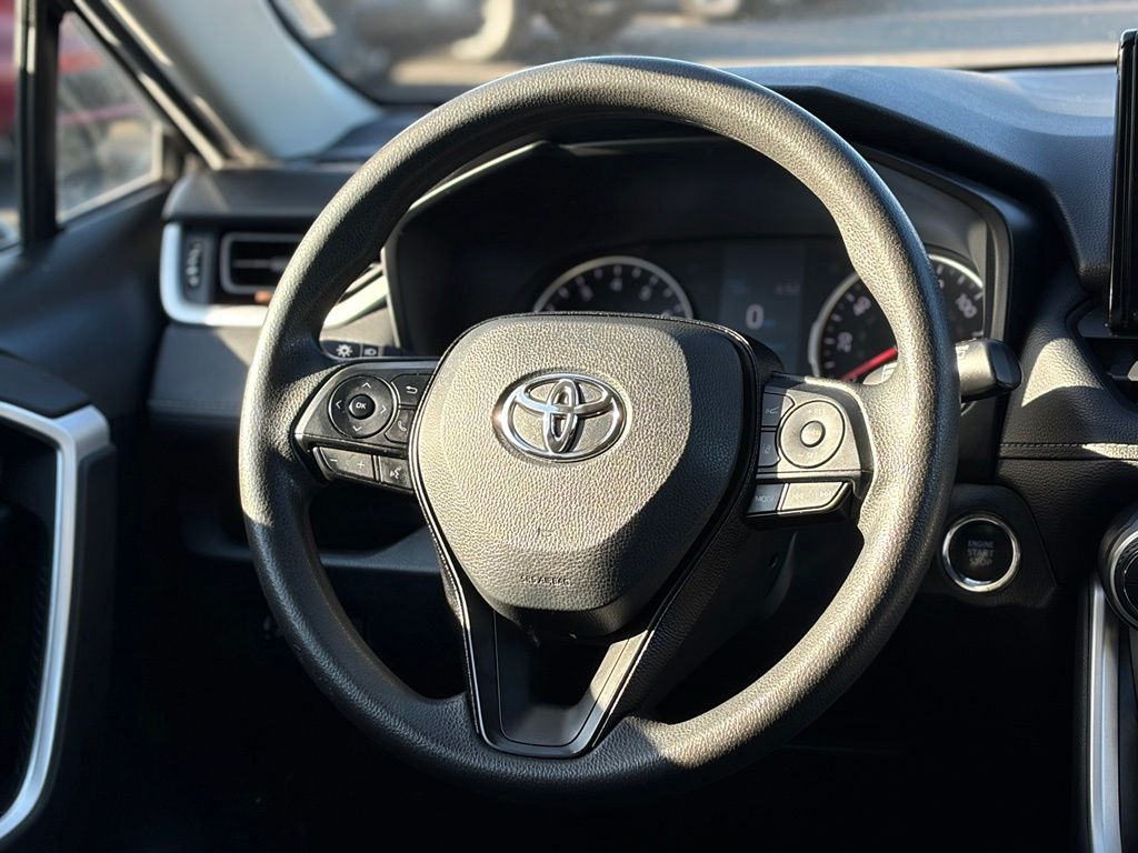 Used 2021 Toyota RAV4 SUV