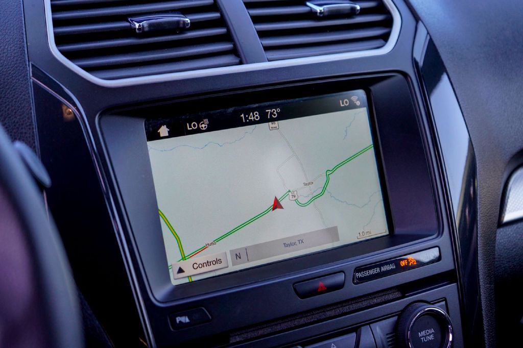 Used Car 2018 Ford Explorer  Xlt For Sale Under $15,000 In Taylor, Texas