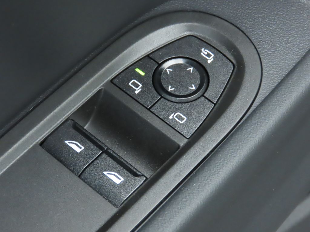 Thumbnail: 2026 MINI Cooper - 25