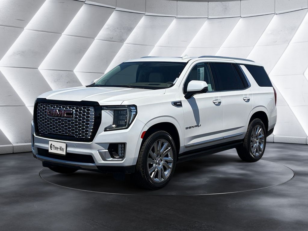 White Frost Tricoat 2021 GMC Yukon SUV / Crossover 4X2