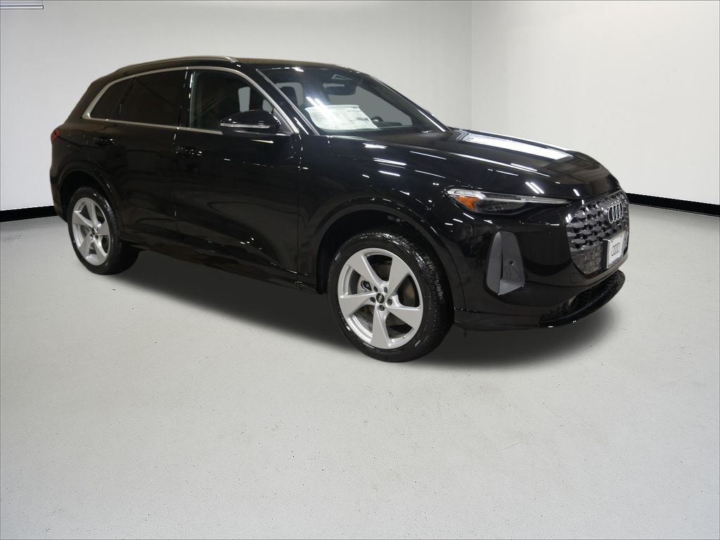 Thumbnail: 2025 Audi Q5 - 7