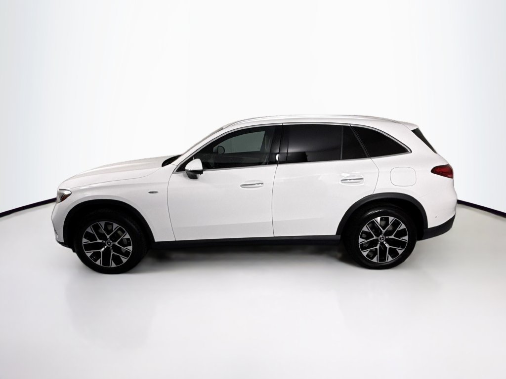 Thumbnail: 2025 Mercedes-Benz GLC - 8