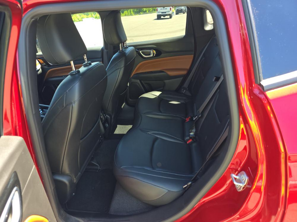 Used 2025 Red Jeep Limited image 10