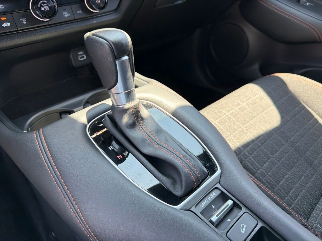 Used 2025 Honda HR-V SUV