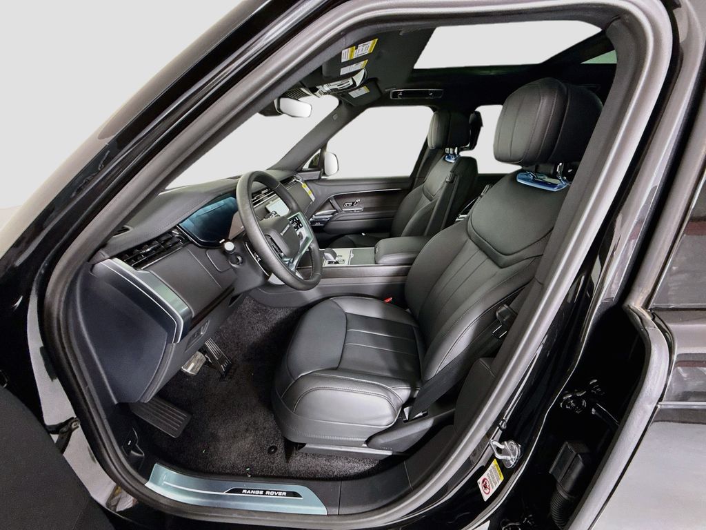 Thumbnail: 2026 Land Rover Range Rover - 19