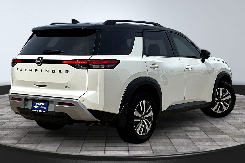 2024 Nissan Pathfinder SL - 6