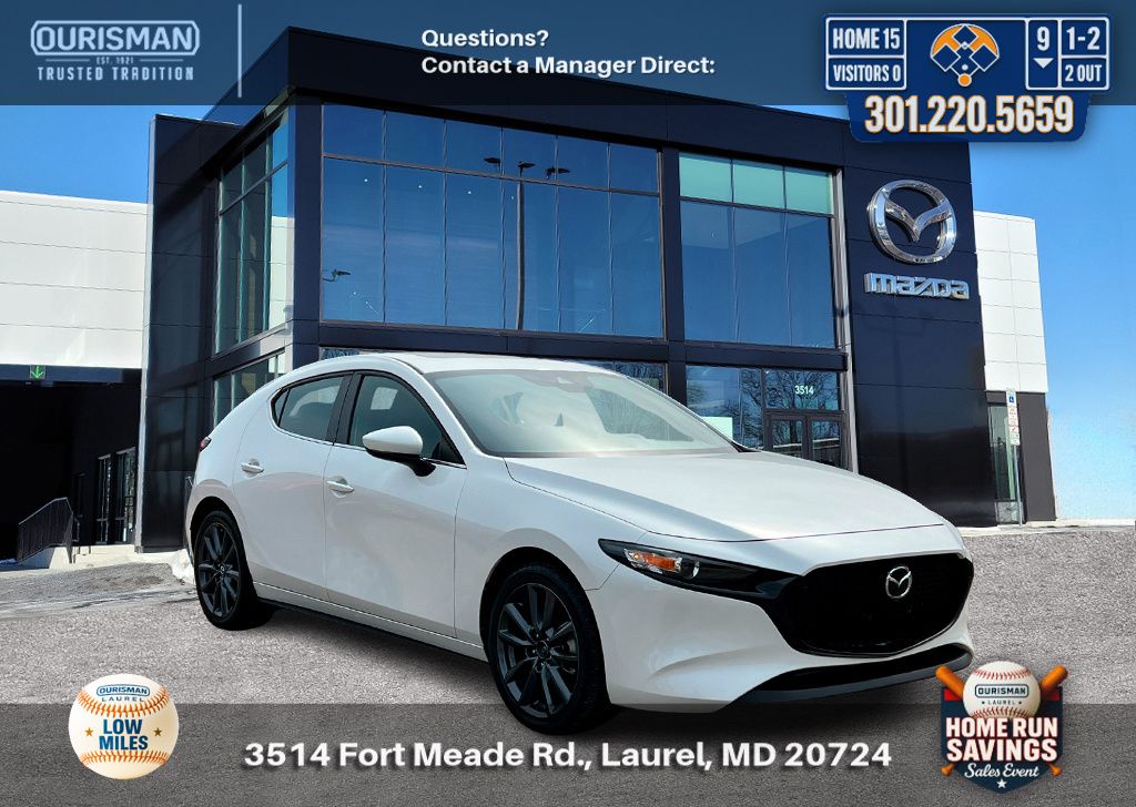 Snowflake White Pearl Mica 2022 Mazda MAZDA3 Preferred Hatchback FWD Hatchback Front-Wheel Drive 6-Speed Automatic