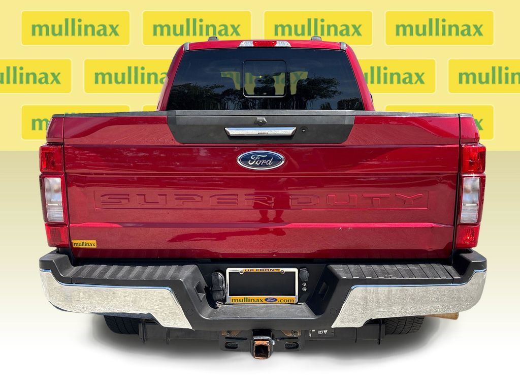 Used 2021  Ford Lariat image 9
