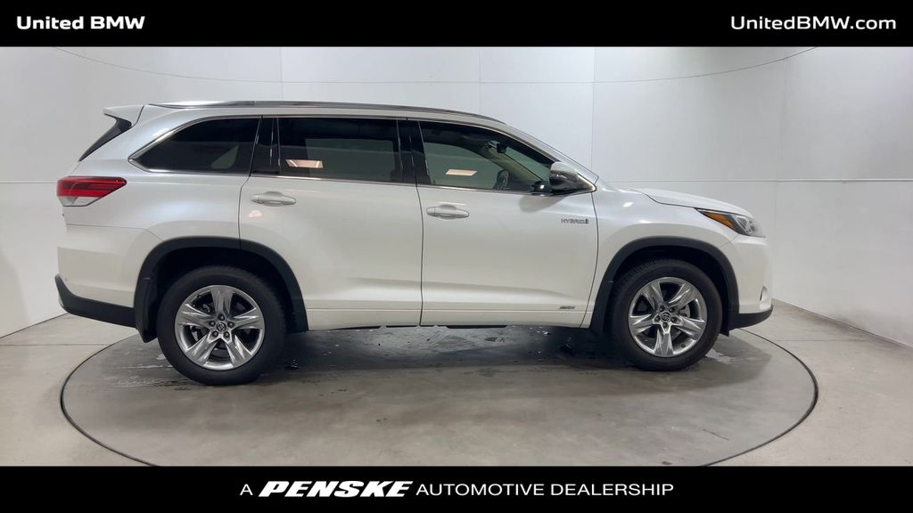 2018 Toyota Highlander Limited 9