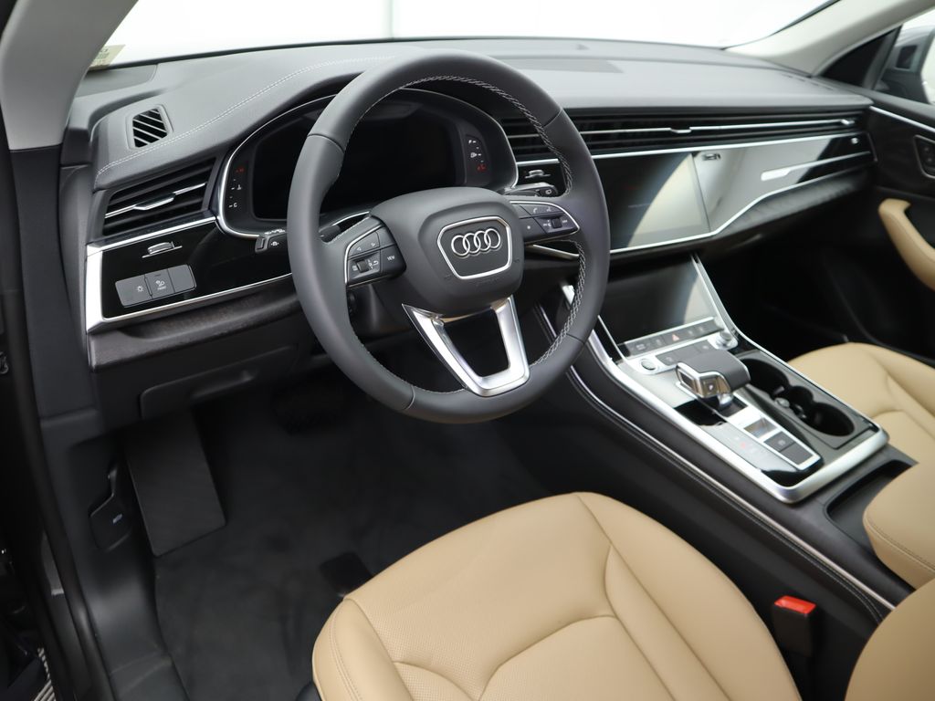 2025 Audi Q8  9