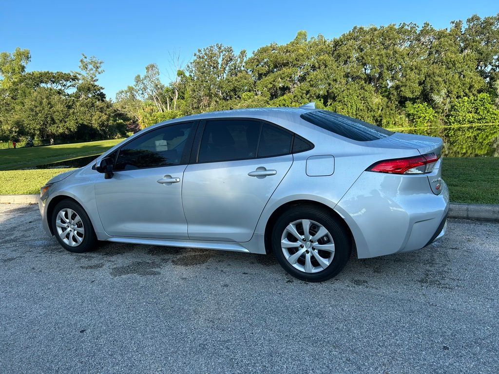 Thumbnail: 2022 Toyota Corolla - 3