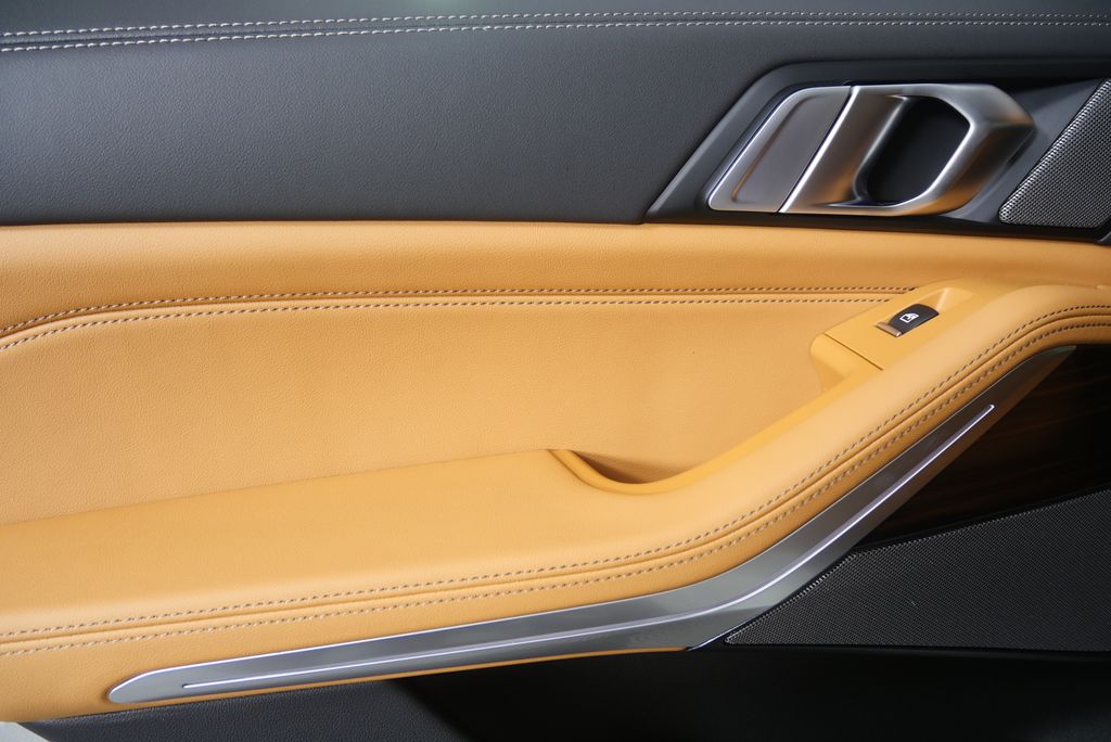 Thumbnail: 2026 BMW X5 - 13