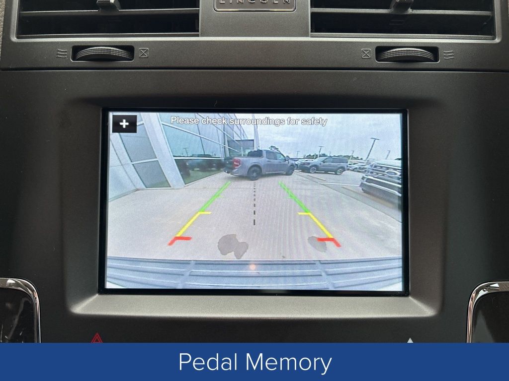 2017 Lincoln Navigator Select