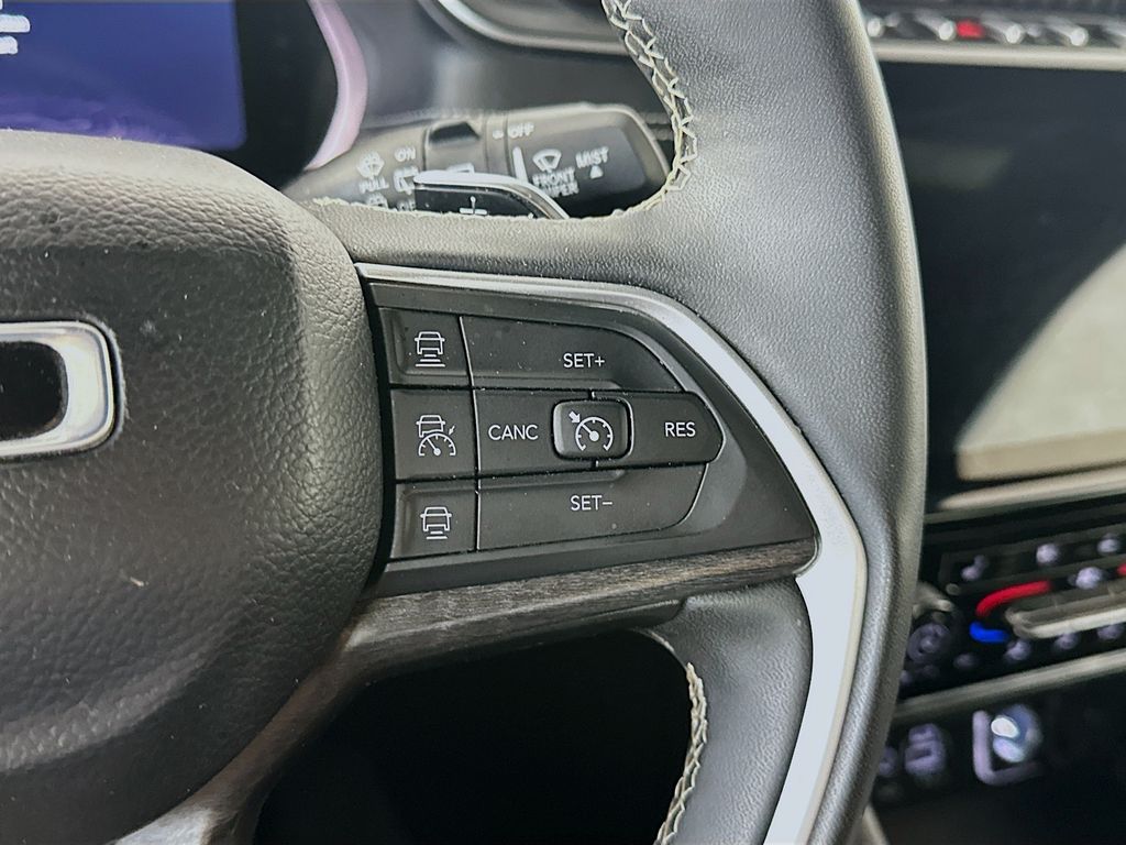 JeepGrand Cherokee L26