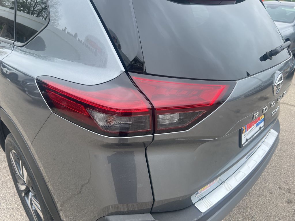 2021 Nissan Rogue SL photo