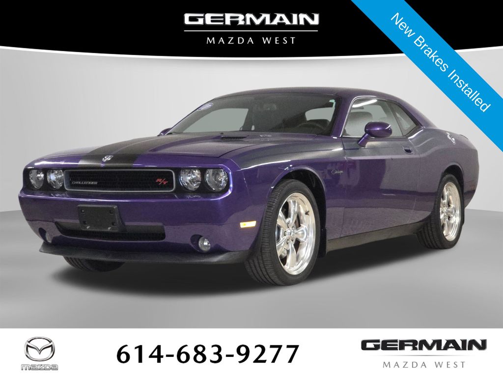 Purple (Plum Crazy Pearlcoat) 2010 Dodge Challenger R/T RWD Coupe Rear-Wheel Drive 6-Speed Manual