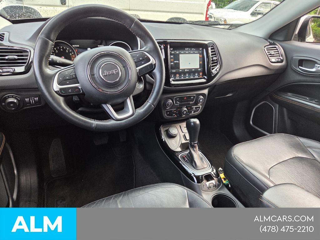 Used 2018 White Jeep Limited image 11