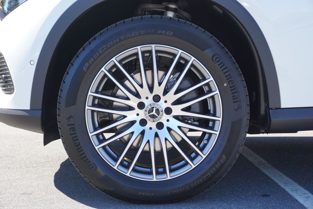 Thumbnail: 2026 Mercedes-Benz GLC - 18