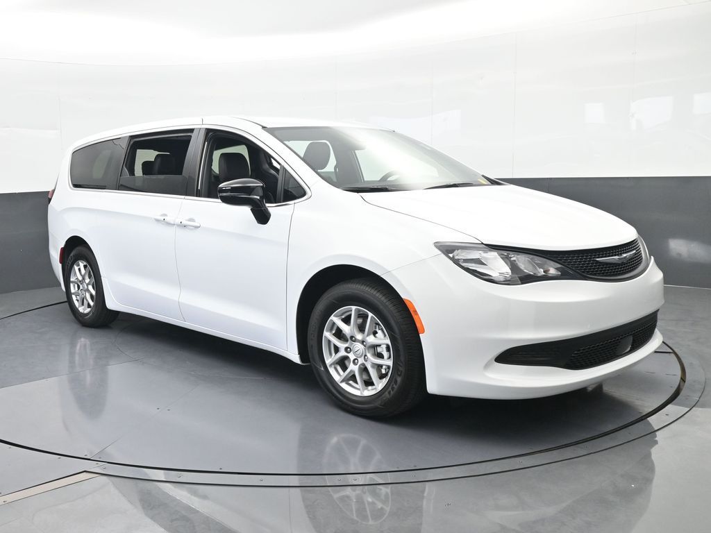 Used 2026 Bright White Clearcoat Chrysler LX image 8