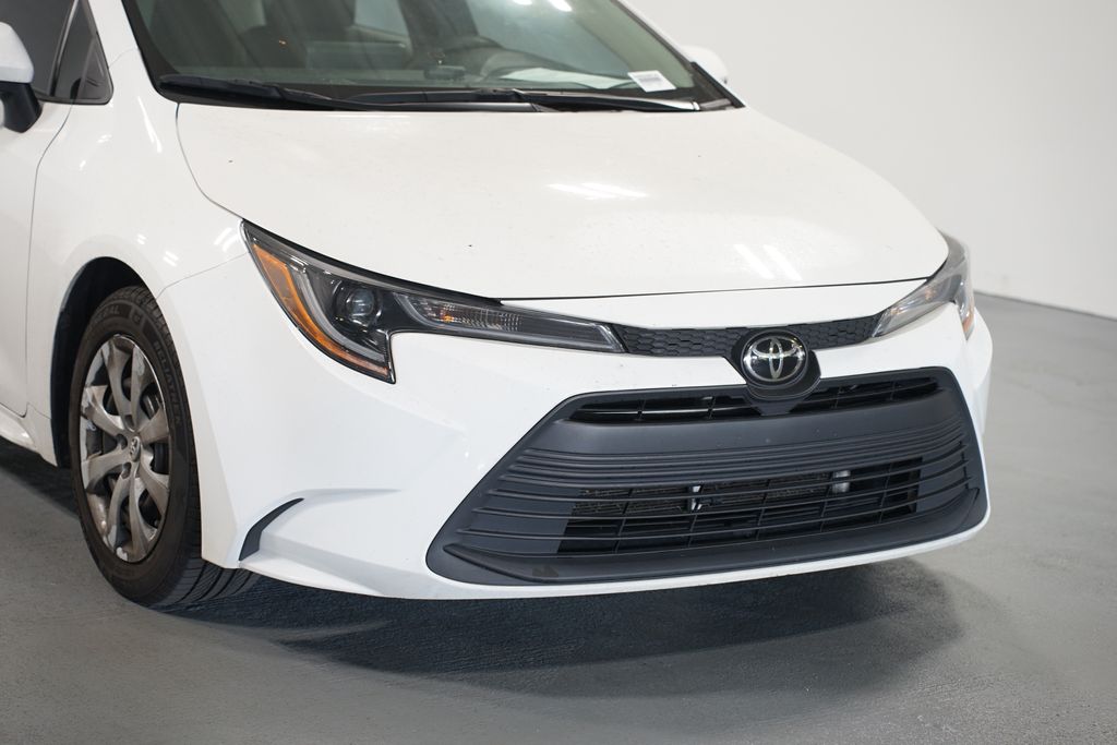 Thumbnail: 2023 Toyota Corolla - 4