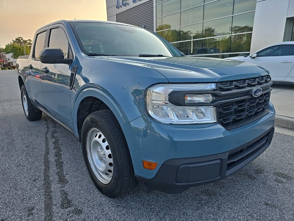 Area 51 2022 Ford Maverick XL SuperCrew FWD Pickup Truck Front-Wheel Drive 8-Speed Automatic